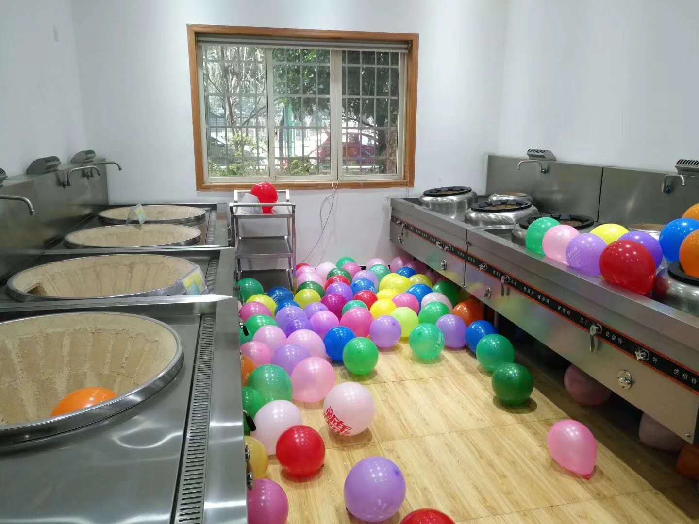 成都叼嘿软件下载大全設備公司叼嘿软件大全年會籌備照片5