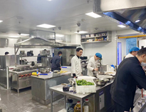 大型酒店叼嘿软件下载大全設備廠家告訴你商用叼嘿软件下载大全廚具的日常保養方法